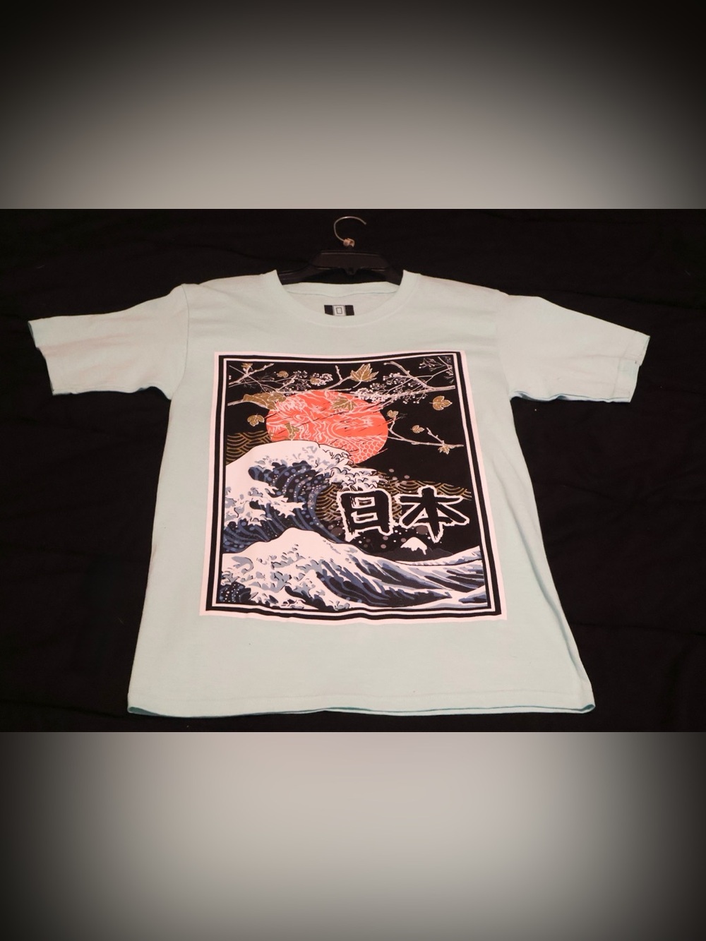Japanese Wave Graphic T-Shirt Men Medium – Streetwear Tee